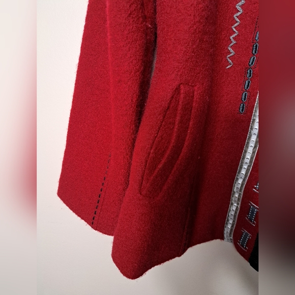 NorthStyle 100% Wool Embroidered Nordic Style Toggle Button Closure Red Sz Large - Picture 5 of 13